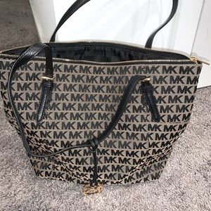 Grey and black mk shoulder bag never worn